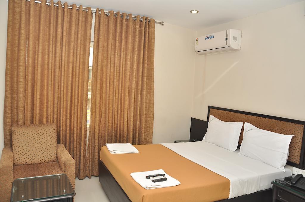 City Home شيناي المظهر الخارجي الصورة